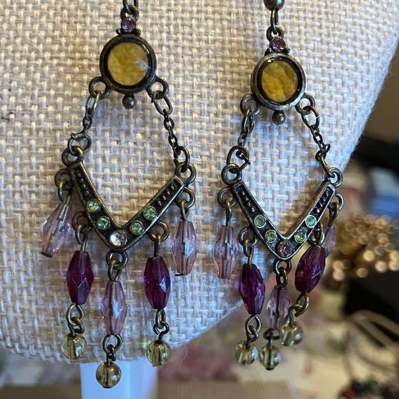 SEVEN BEAUTIFUL PAIRS OF PIERCED EARRINGS - Picture 12 of 13